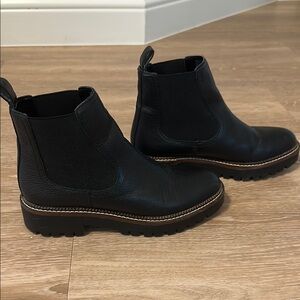 Nordstrom Miah Water Resistant Chelsea Boot - US 7 -EUC